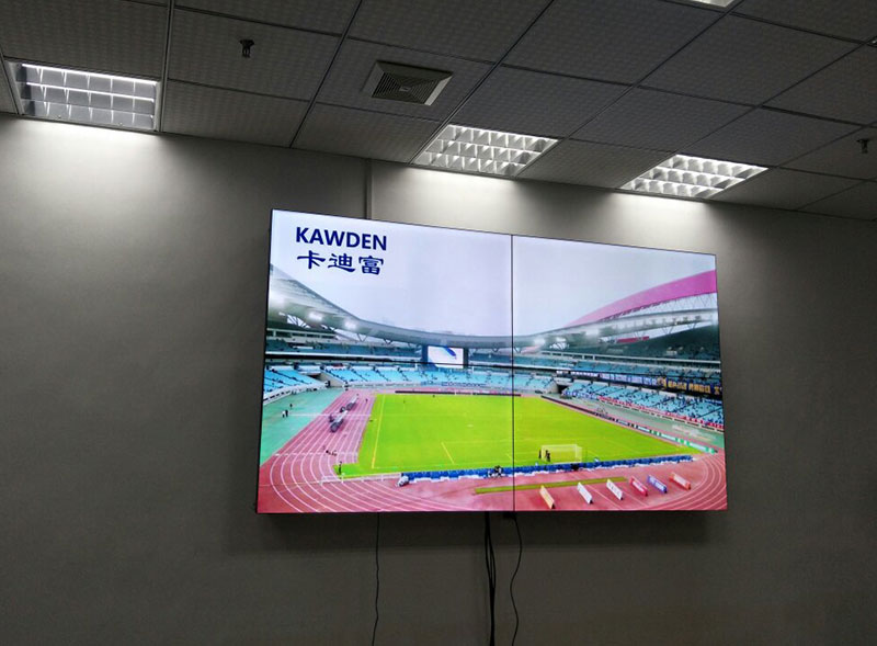 南京五台山体育中心55寸液晶拼接屏展示案例