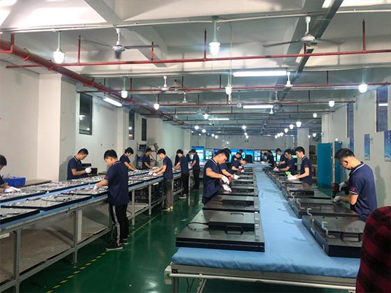 LCD splicing screen production workshop