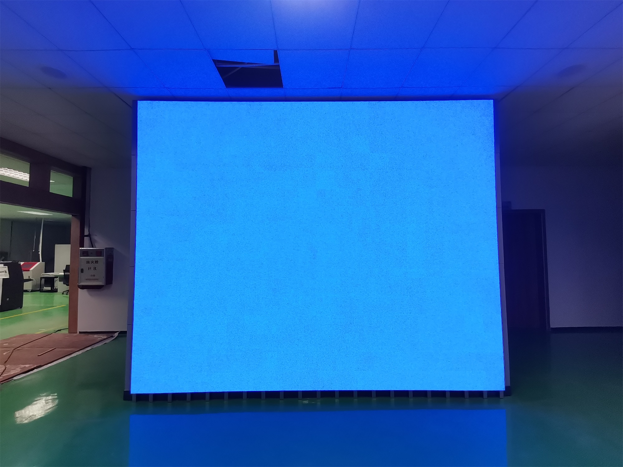 室内P3 LED显示屏全彩屏 3.84M*3.072M图片