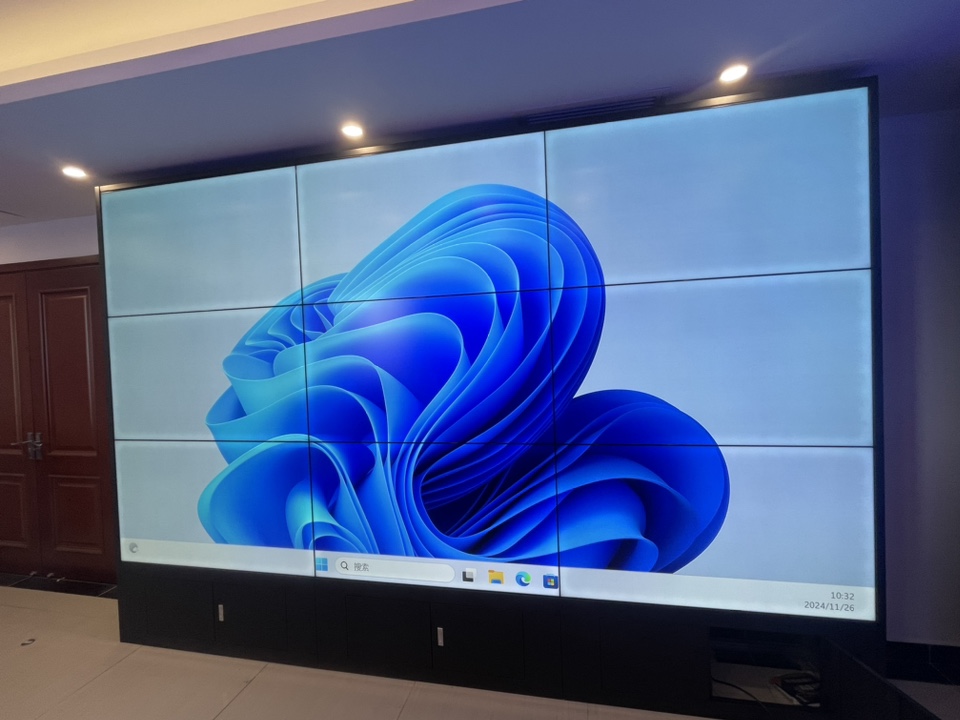 55寸1.8MM3X3液晶拼接屏