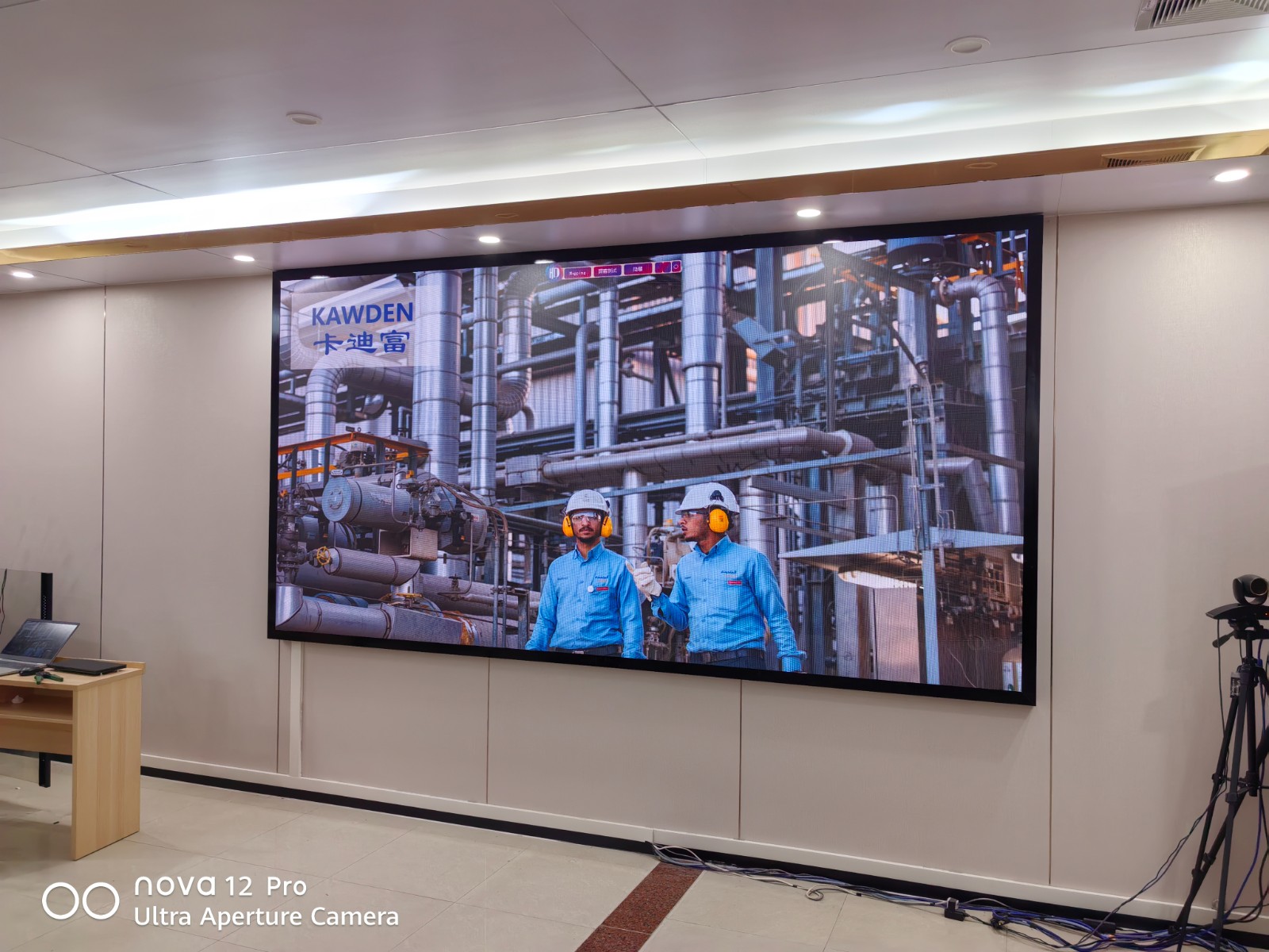 东莞某企业室内led显示屏