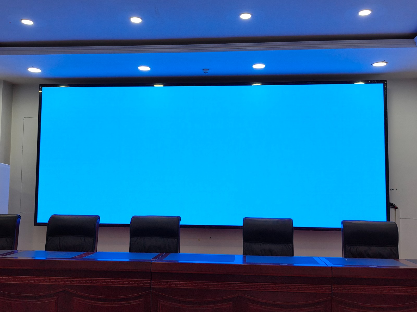 P1.53LED全彩显示屏高刷