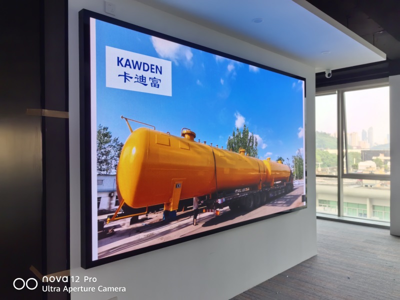 深圳南山区室内P1.86全彩屏标杆案例