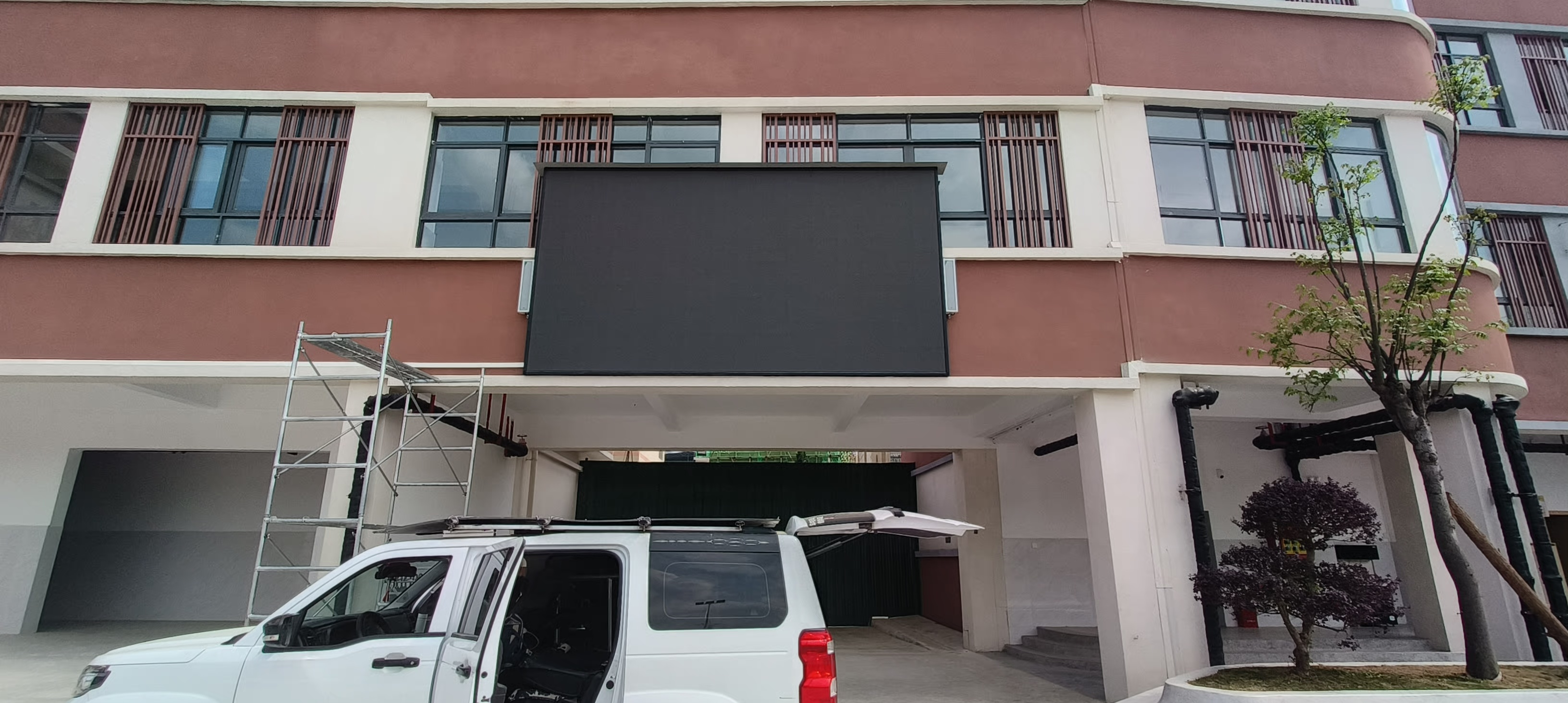 户外P4led显示屏方案案例图片