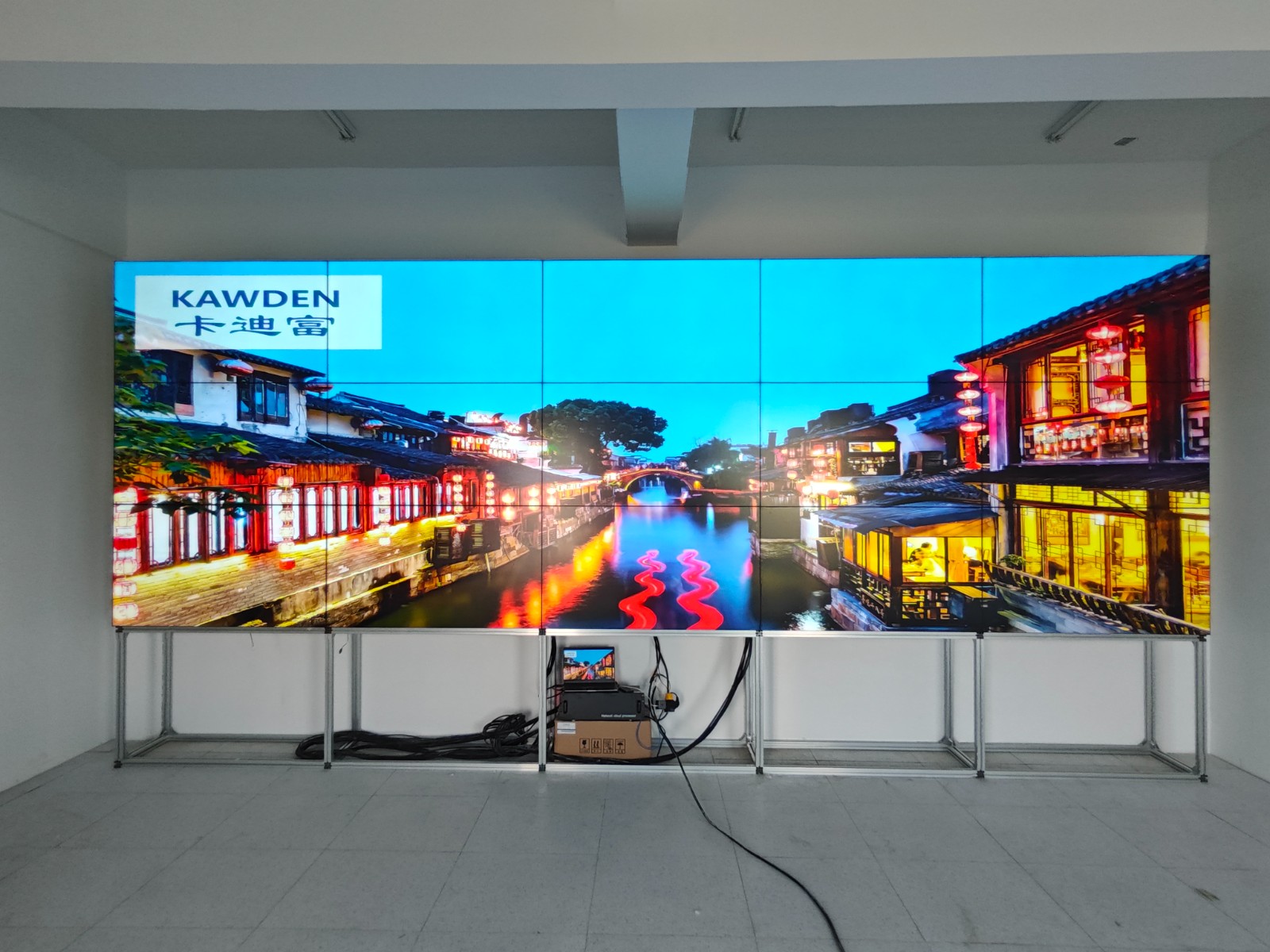 浙江嘉兴某公司55寸3.5mm拼接屏项目案例图片