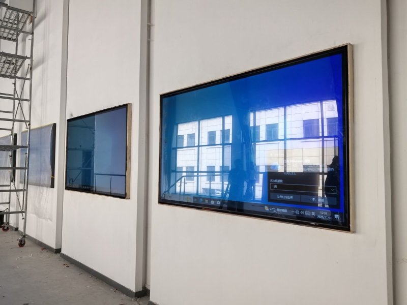 卡迪富85寸广告机